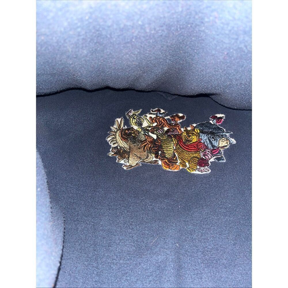Vintage Disney Winnie The Pooh & Friends Embroidered Navy Blue Sweatshirt XL - Picture 8 of 9